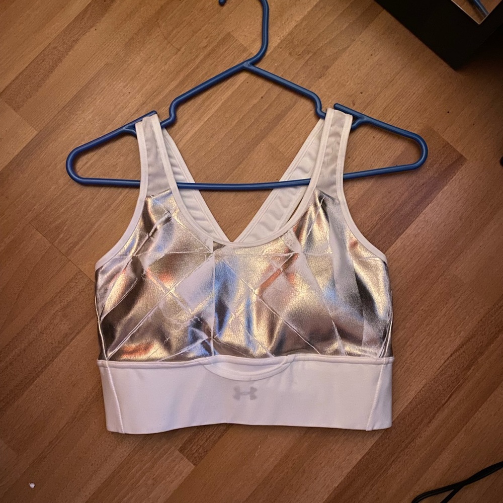 NWOT Under Armour sports bra